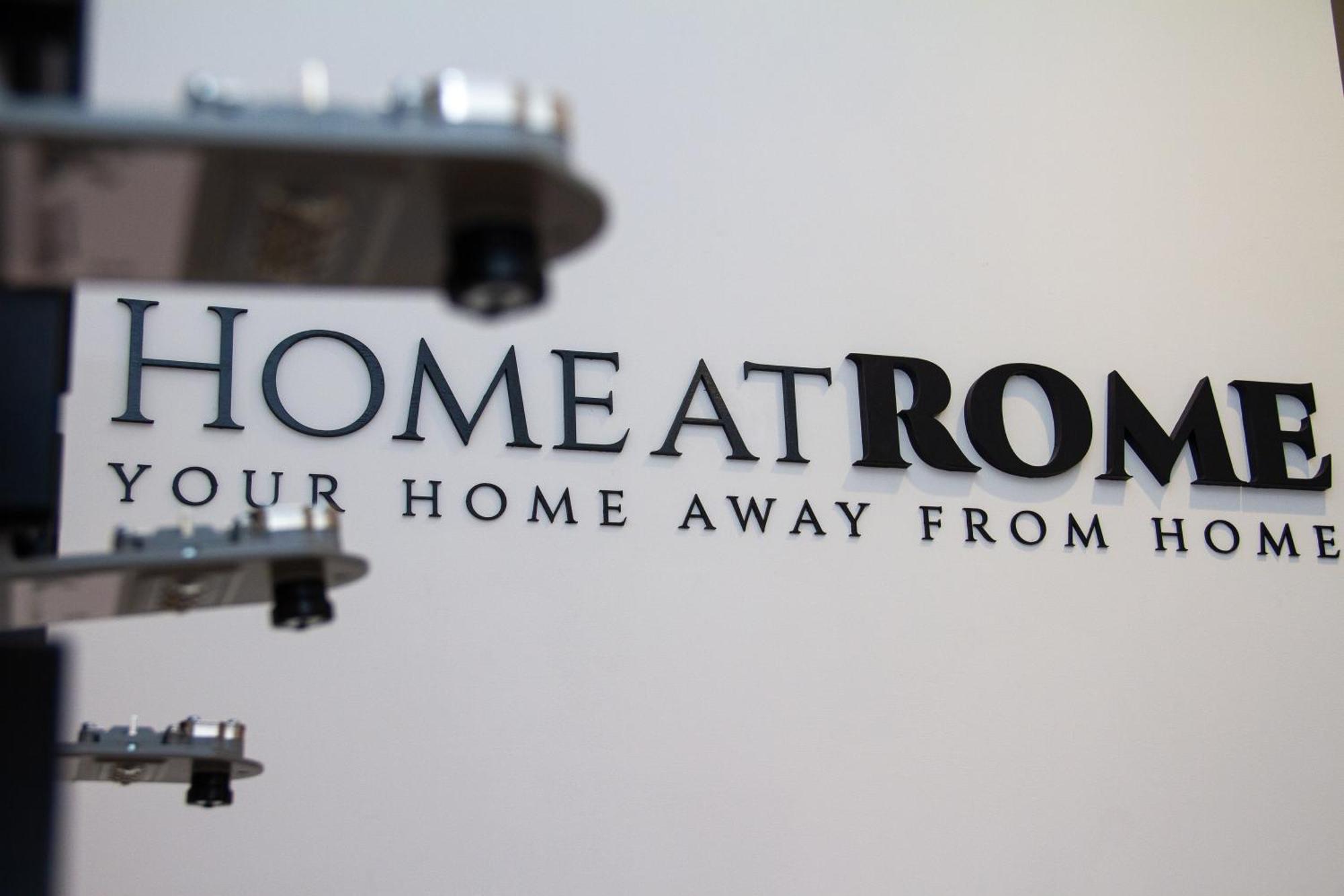 Home At Rome St. Peter Rooms&Apartment ภายนอก รูปภาพ