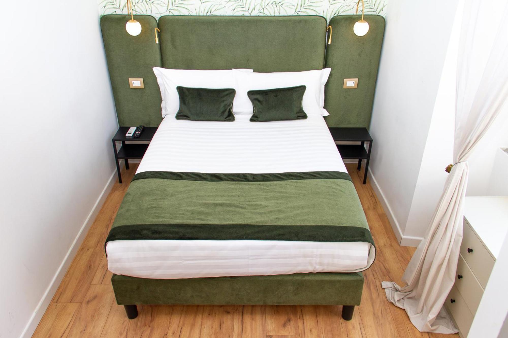 Home At Rome St. Peter Rooms&Apartment ภายนอก รูปภาพ