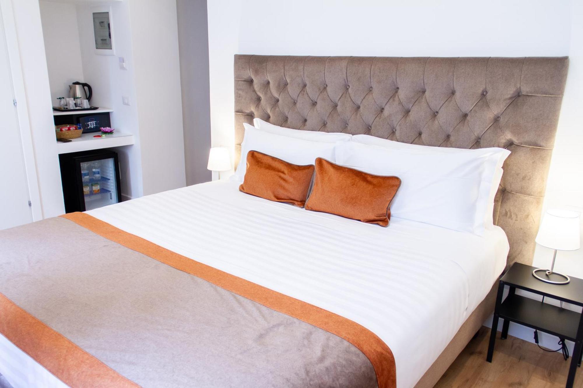 Home At Rome St. Peter Rooms&Apartment ภายนอก รูปภาพ