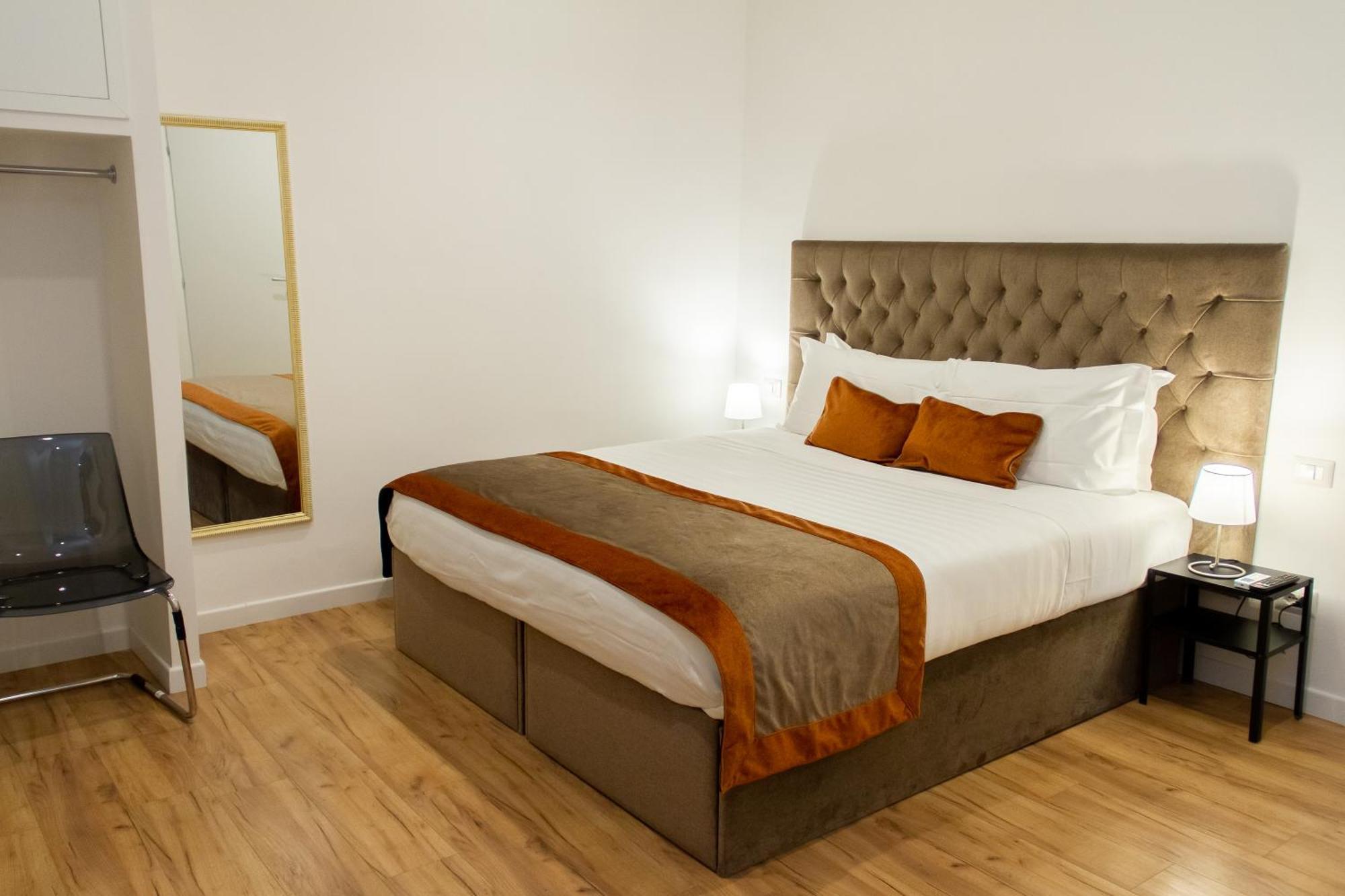 Home At Rome St. Peter Rooms&Apartment ภายนอก รูปภาพ