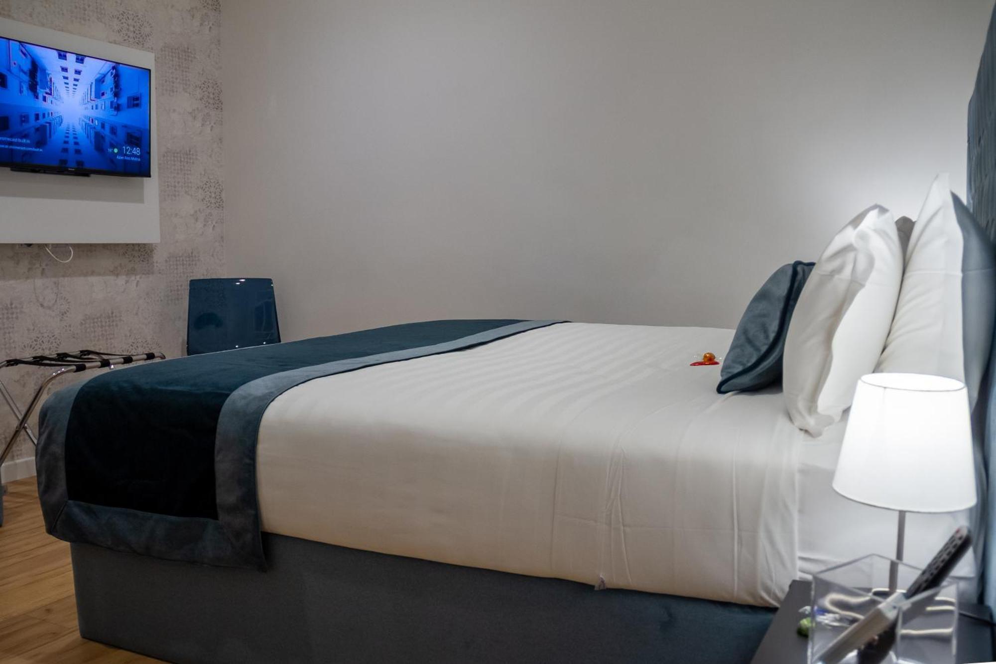 Home At Rome St. Peter Rooms&Apartment ภายนอก รูปภาพ